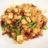 鶏肉とピーナッツ四川風（中華料理居酒屋 麻辣伝説）