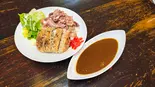 ローストビーフとハンバーグのWカレー（キッチン中卓）