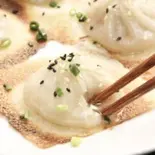 羽付き焼き小籠包(4個)（京鵬飯店）