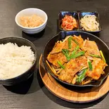 豚キムチ弁当(MOW)