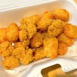 ● コロコロポテチキ Small Fried Chicken and Hashed Browns (200g)（カツサンドのお店 キッチン88）