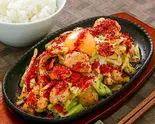 ホルモン韓国焼鉄板(120グラム)ライス付き Korean-Style Griddle-Cooked Offal（おっちゃんのホルモン焼）