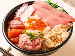 152 にぎやか丼（魚丼 平尾二丁目店）