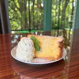 シフォンケーキ（【本格イタリアンと石釜PIZZAのお店】Le quattro stagioni）