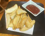 皮付きポテトフライ(酔い処 かふーじゅ)