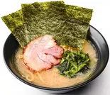塩豚骨ラーメン（横浜家系ラーメン 壱之家）