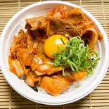 ピリ甘!豚キムチ丼(荒鮮景)
