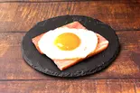 ベーコンエッグ（絶品揚げ物 とんとり屋 蕨中央）
