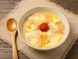 (睡眠導入)新発売！眠り粥 264kcal(チーズ・くるみ・オクラ・海老2尾など)  梅干付（風邪・胃腸炎の回復に お粥小屋 健康お粥専門店）
