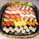 扇(おうぎ)3人前30貫（音色すし 本店）