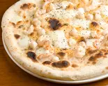 海老・小柱・アンチョビの旨塩ピッツァ（窯焼きピザ＆イタリアン ハチョボリーノ）