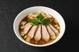 チャーシュー鴨だし醤油ラーメン（麺堂にしき 池袋西口）