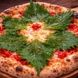 大葉のマルゲリータ【S】 (約20cm)（ピザ＆ワッフル バスターズ (PIZZA＆WAFFLE BUSTERS)）