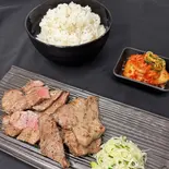 牛タンMIX弁当（牛タン 縁）