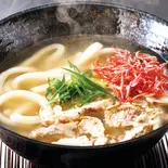桜海老牛ホルモンかすうどん（名物！出汁の効いたカレーうどん 土佐堀 亀一）