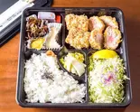 築地やま幸のまぐろトロかつ(部位により3～4個)フライ弁当 Fried tuna from Tsukiji Yamayuki (3-4 pcs)（白金とんかつ王龍）
