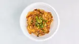 豚キムチ丼(丼ぶり専門店 丼ちゃん騒ぎ 浅草店)