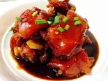 豚足の柔らか煮(红烧猪蹄)（りぼう）