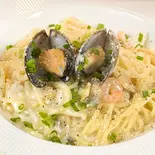 シーフードクリームソースパスタ（CaCa グリル＆ピザ）