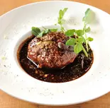 人気No.3 煮込み馬肉ハンバーグ（馬バル 健 -たける-）
