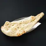 ガリックナン (Garlic Naan)（ナマステトウキョウ）