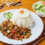 ガパオライスセット Gaprao Rice Set（NAMASTE CAFE豪徳寺店）
