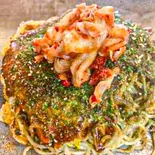 お好み焼きそば肉玉そば キムチ（広島お好み焼き 来んさいや Hiroshima Okonomiyaki Kinsaiya）