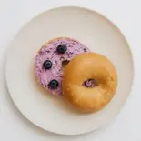 ブルーベリーベーグル（YOGI GREEK ＆ ACAI 名古屋大須店）