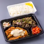 せせり南蛮×鶏の炭火焼弁当 Nanban Chicken Neck x Chicken Charcoal Grilled Bento Box（肉盛り弁当とりちゃん）