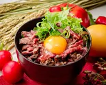 炙りユッケ風・やわらか牛ハラミ丼(ハラミ・ローストビーフ丼 ハラミと米 名古屋東新町店)