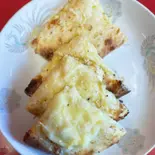 ガーリックチーズナン/GARLIC CHEESE NAN（ザ ナン マスター）