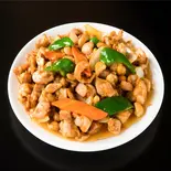 鶏とカシューナッツ炒め（中華料理上海亭蕨店）