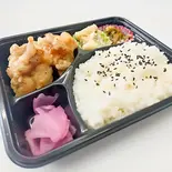 特製塩だれ漬け!ジューシー唐揚げ弁当!3個(摂津ふれあい弁当)