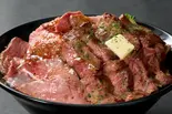 【肉1.5倍】肉大盛ローストビーフ＆牛ハラミバターステーキの相盛丼 Extra Roast Beef ＆ Harami Butter Steak Bowl（濃厚ローストビーフとハラミ丼「タルビー」 久米川店）