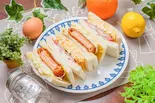 1番人気エビカツ + 名物ミックスサンドイッチ（喫茶店のサンドイッチ屋さん）
