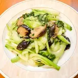 チンゲン菜と椎茸炒め(李家風餃子房)