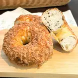 ベーグル・セサミチーズ(手造りデザートのカフェ ヒュッゲ cafe&studio Hygge)