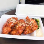 【女性に人気】ヤンニョム唐揚げ4個弁当（鹿島田あげもん屋ぶんご）