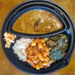 3種盛マトン・パーラク・チャナ弁当（インドカリーふんだりけ）