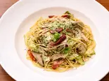 ベーコンと季節野菜のペペロンチーノ（VIVIANA）