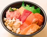 波乗り丼(12)（魚丼 北千住本店）