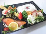 鮭の幽庵焼きとチキン南蛮弁当（味波押切店）