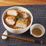 SPF技術で育てた三元豚ヒレカツ丼(揚げたてかつ TAKUMI 三宮南店)