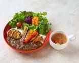 野菜たっぷりカレー(スープ付)(Cafe Oia)