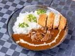 チャンピオン黒毛和牛の牛すじビーフシチューチーズカツレツトッピング(サラダ・ライス付き)（薬院成田屋のカレー＆ビーフシチュー）