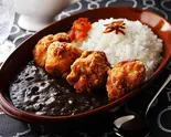 フライドチキン 黒カレー（博多名物やみつき黒カレー堂 BistroRYU 吹田）