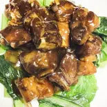 骨付きスペアリブの醤油煮(龍盛菜館 水天宮店)