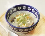 あっさり味の「鶏肉と椎茸」(国産米100%使用)（3米3下北沢店-お粥と点心専門店）