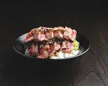 1番人気 国産黒毛和牛のサーロイン丼（うんまっ！！このステーキ丼）