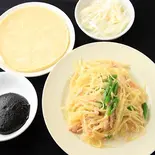 じゃが芋千切りとピーマン炒め【青椒土豆絲巻餅】(甜麺醤・ネギ・クレープ6枚付き)(中国東北家郷料理永利 豊洲駅前店(1号店))